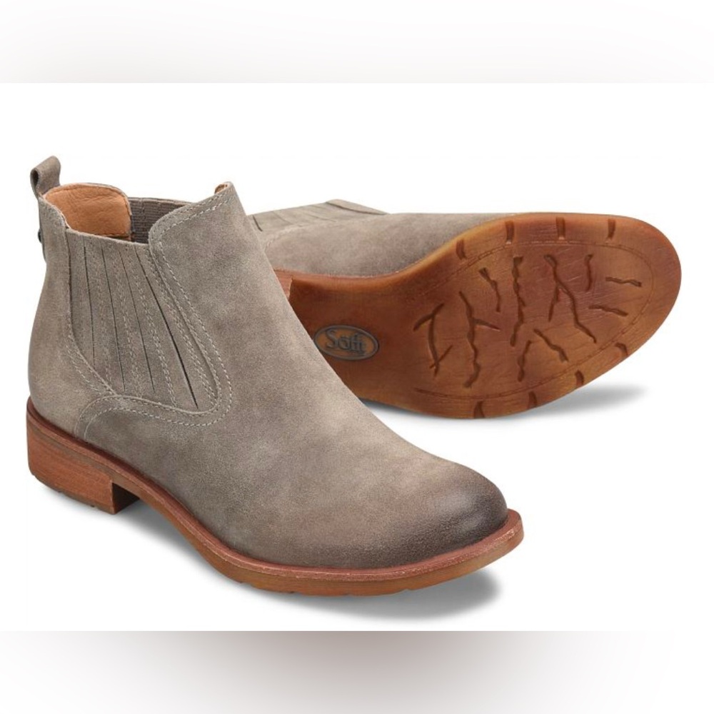 Sofft booties size 6.